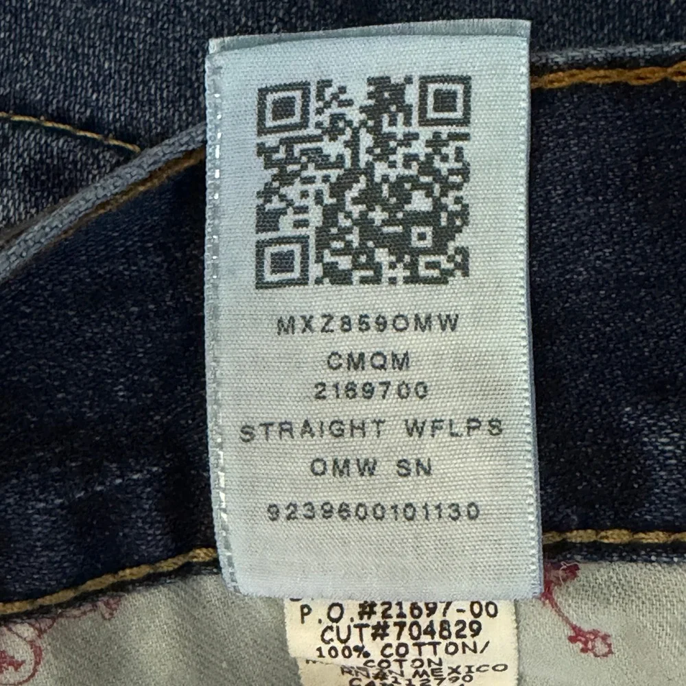 True Religion Straight Flap Jeans Mens 36x32 100% Cotton Distressed Ripped